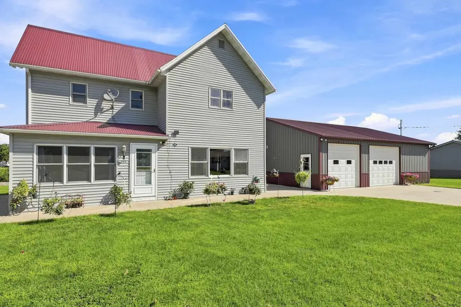 405 1st E Avenue, Farley, IA 52046 - #3