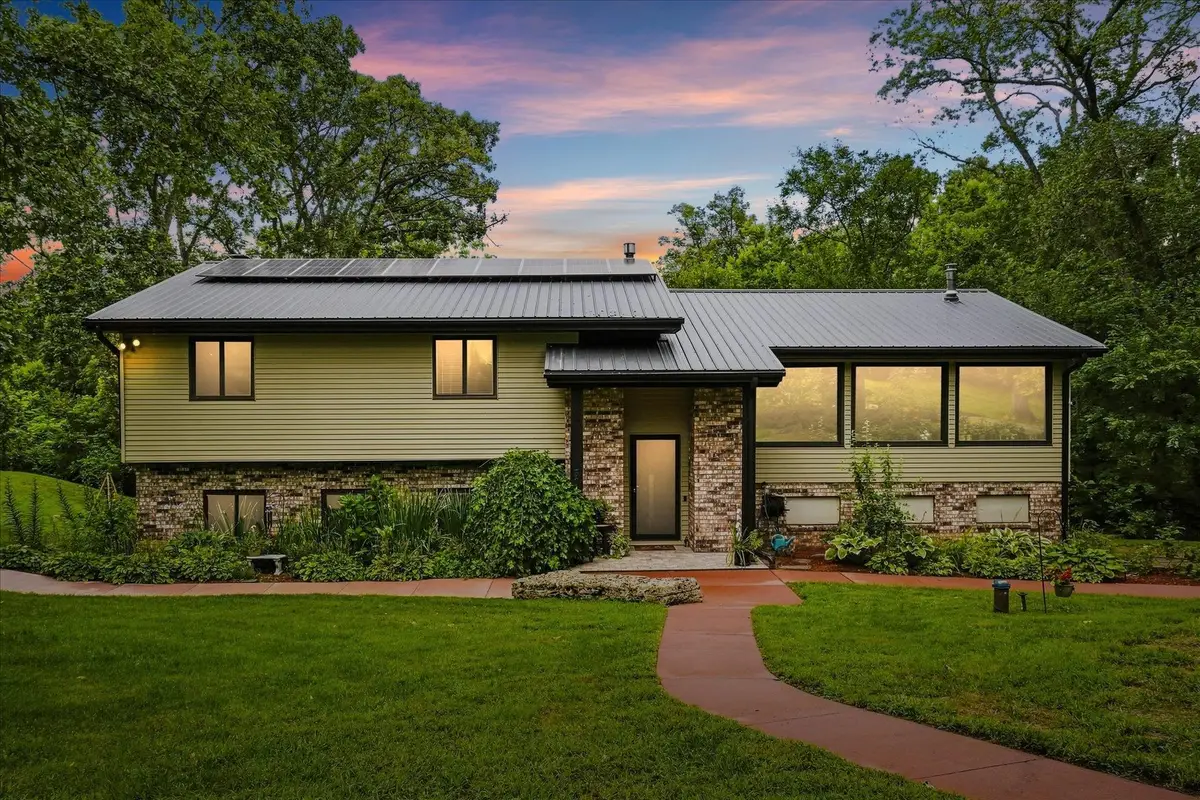 30 Rose Drive, East Dubuque, IL 61025 - #1
