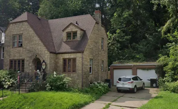 800 W Locust Street, Dubuque, IA 52001
