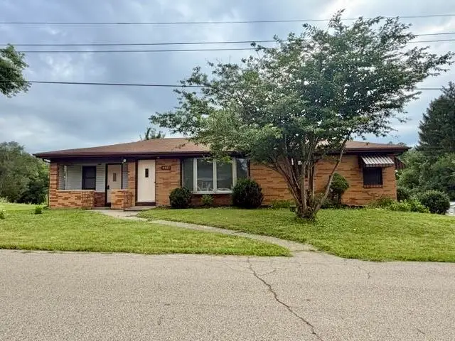 8881 Metropolitan Heights, Dubuque, IA 52003 - #1