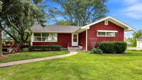 3017 John F Kennedy Road, Dubuque, IA 52002