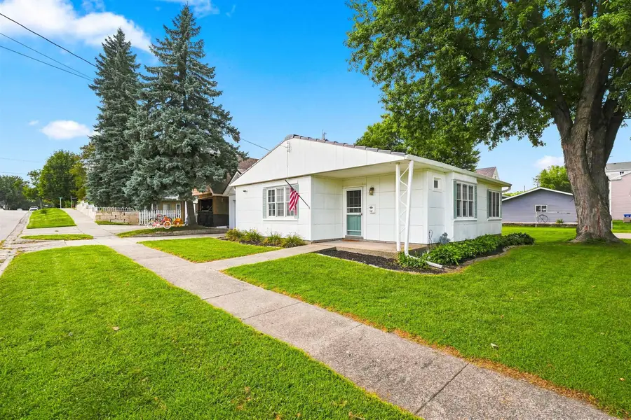 501 Court Street, Bellevue, IA 52031 - #3
