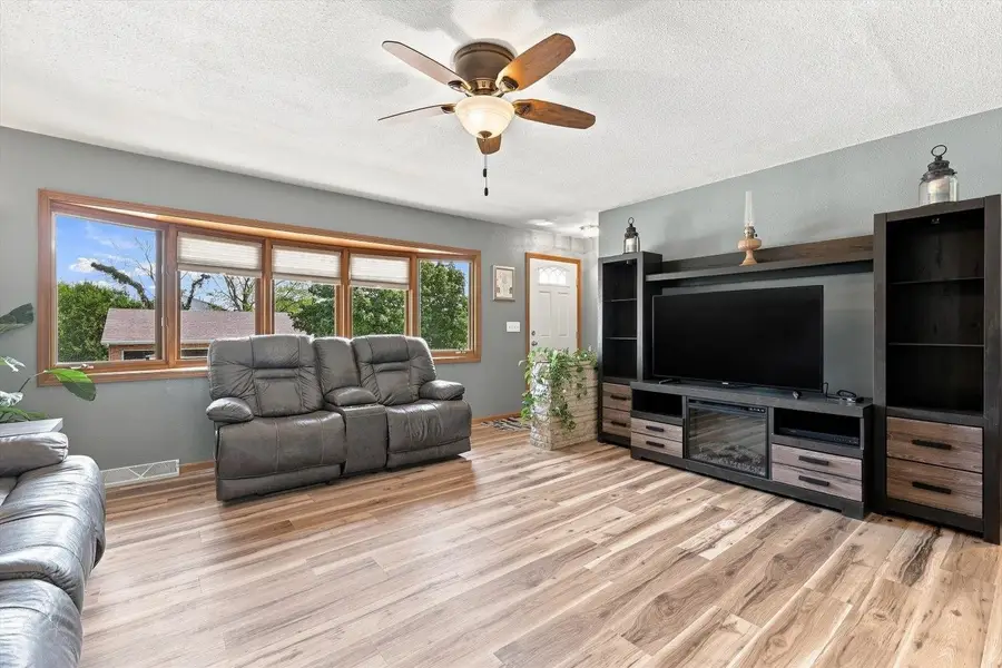 1505 Lucy Drive, Dubuque, IA 52002 - #2