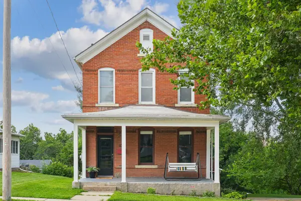 1021 Cleveland Avenue, Dubuque, IA 52003