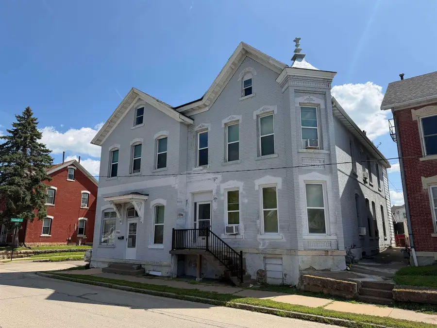 828-830 Rhomberg Avenue, Dubuque, IA 52001 - #2