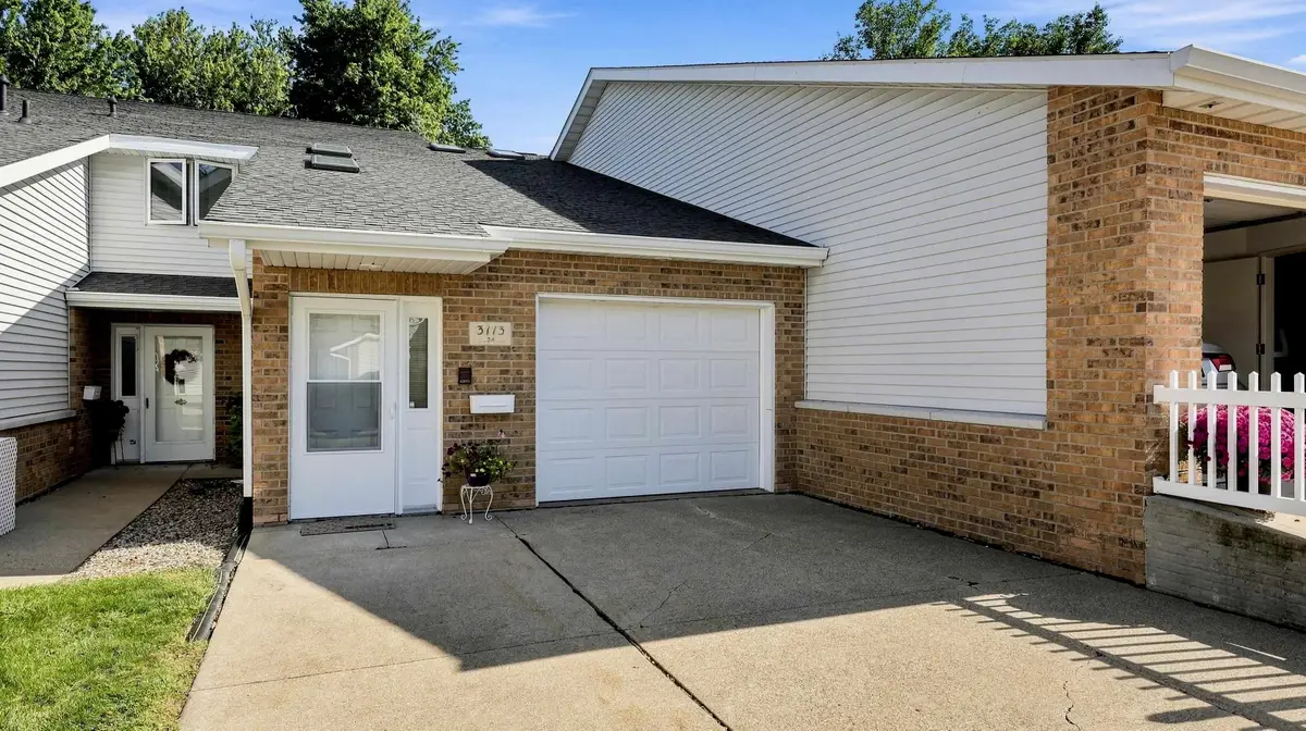3113 Pasadena, #34 Court #Unit 34, Dubuque, IA 52001 - #1