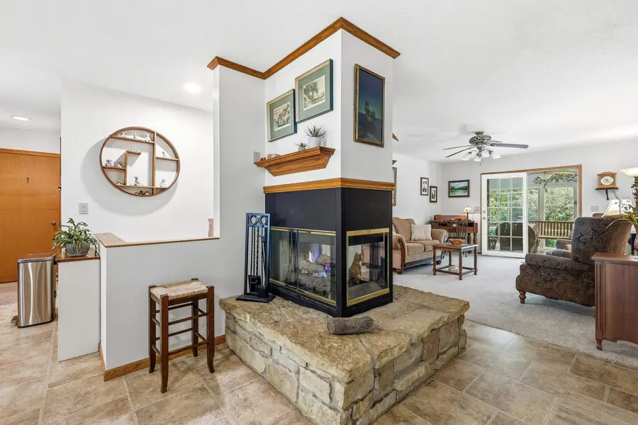 3140 Kerry Court, Dubuque, IA 52001 - #3