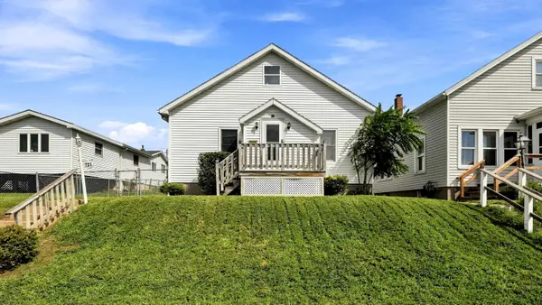 721 Groveland Place, Dubuque, IA 52001