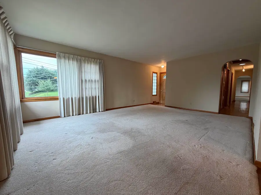 2105 Roosevelt Street, Dubuque, IA 52001 - #3