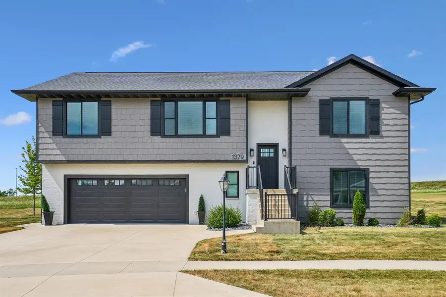 1379 Cedar Trail Drive, Dubuque, IA 52003 - #3