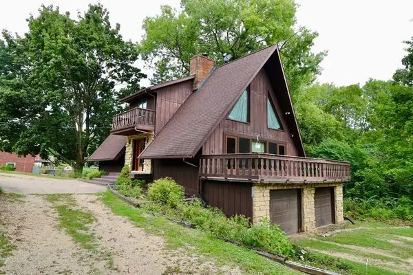 12882 Kennedy Road, Dubuque, IA 52002