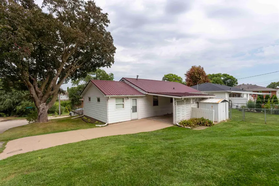 2965 Keokuk Street, Dubuque, IA 52001 - #2