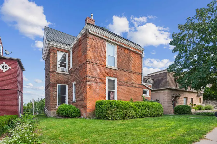 990 Grove Terrace, Dubuque, IA 52001 - #2