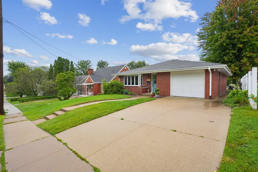 2002 Hale Street, Dubuque, IA 52001 - #2