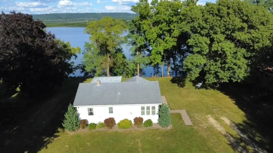 129 Riverside Street, Bellevue, IA 52031 - #2