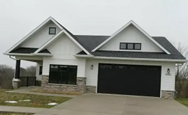 3686 Lasso Court, Dubuque, IA 52001