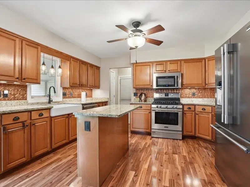 201 W Acers Street, Manchester, IA 52057 - #3