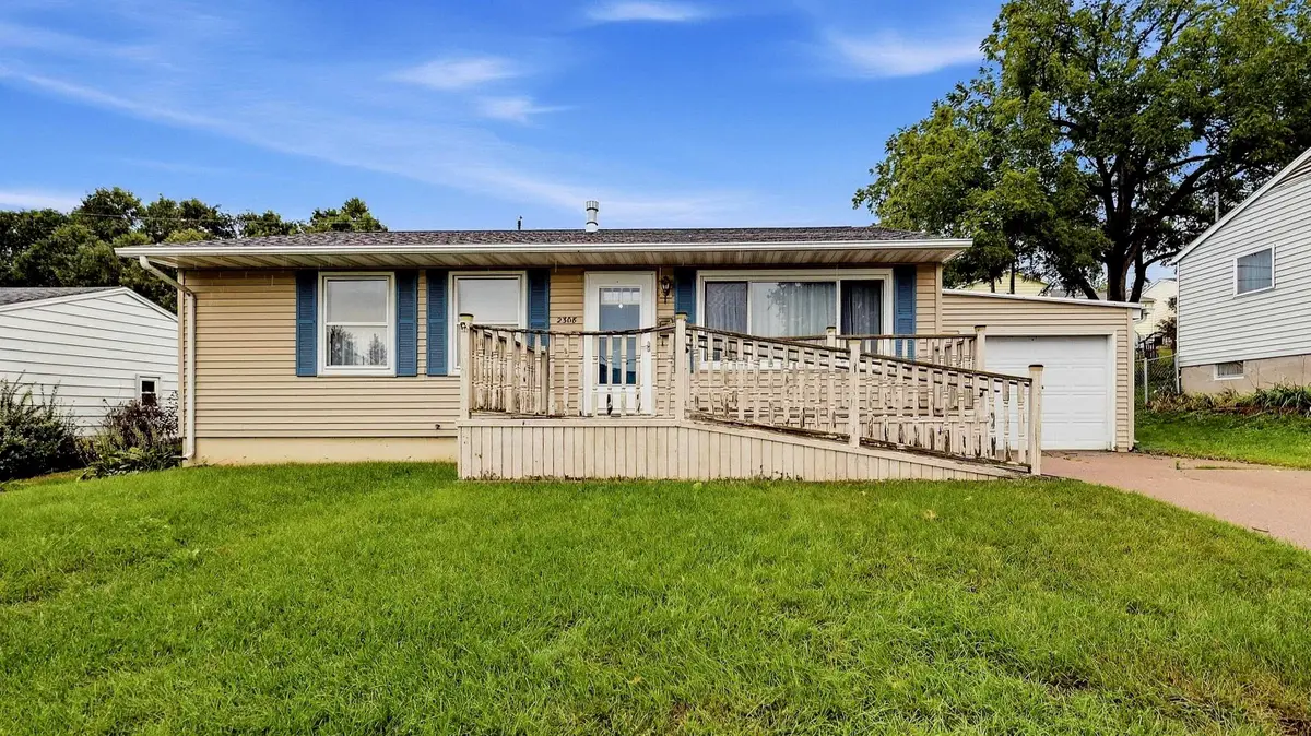 2308 Trygg Drive, Dubuque, IA 52001 - #1