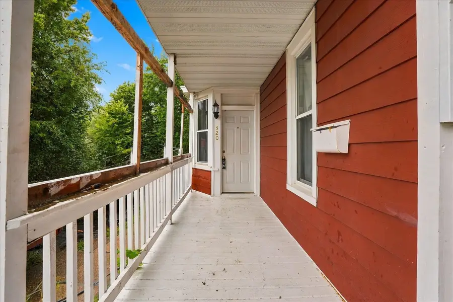 320 Valeria Street, Dubuque, IA 52001 - #3