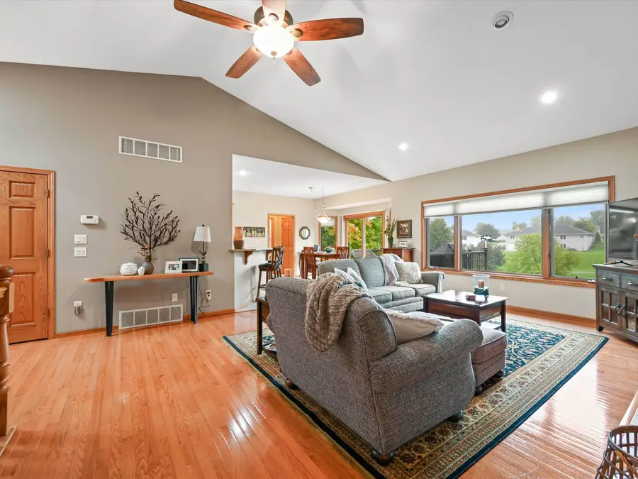 2448 Pinehurst Court, Dubuque, IA 52002 - #3