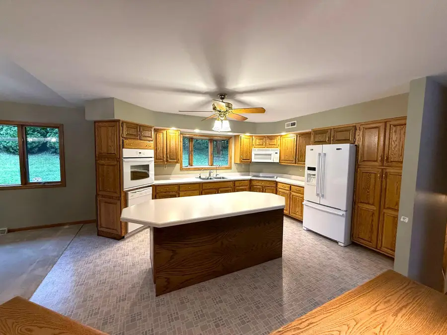 23270 417th Avenue, Bellevue, IA 52031 - #2