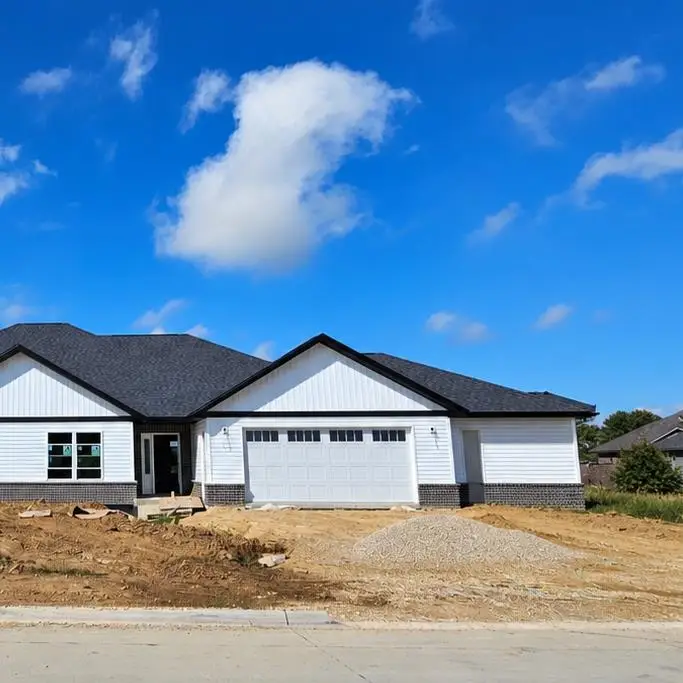 315 Gavin Circle, Peosta, IA 52068 - #1