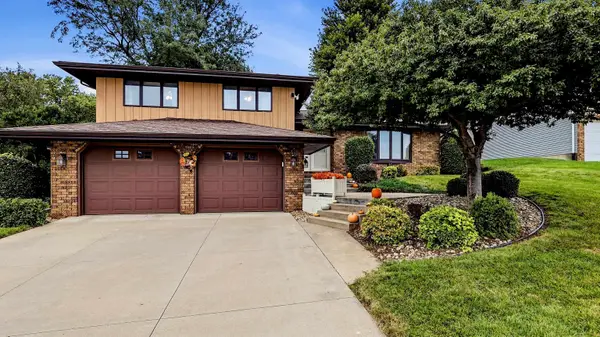 3075 Vail Trail Court, Dubuque, IA 52001