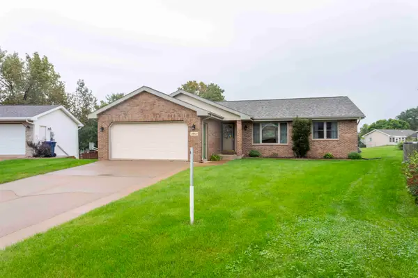 1852 Dallas Court, Dubuque, IA 52002