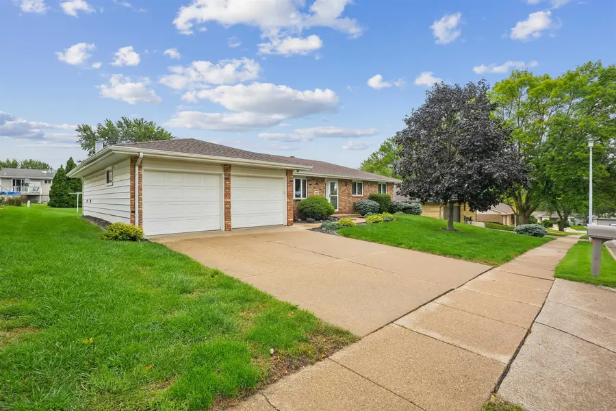 3883 Short Street, Dubuque, IA 52002 - #2