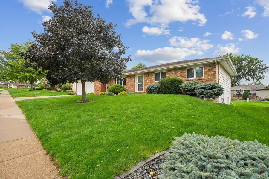 3883 Short Street, Dubuque, IA 52002 - #3