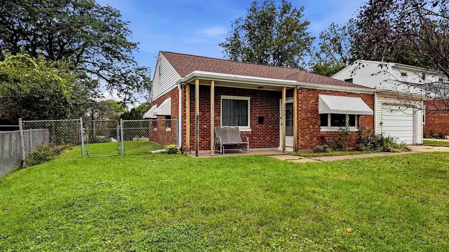 2095 Ogilby Road, Dubuque, IA 52001 - #3