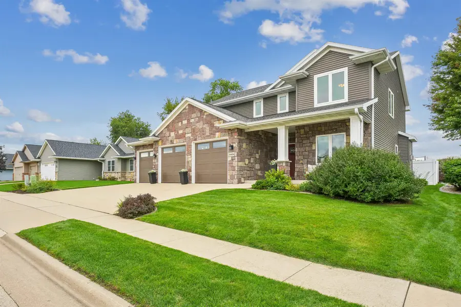 3404 Ashley Lane, Dubuque, IA 52002 - #3