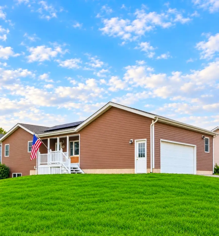 740 W 6th Street, Monticello, IA 52310 - #3