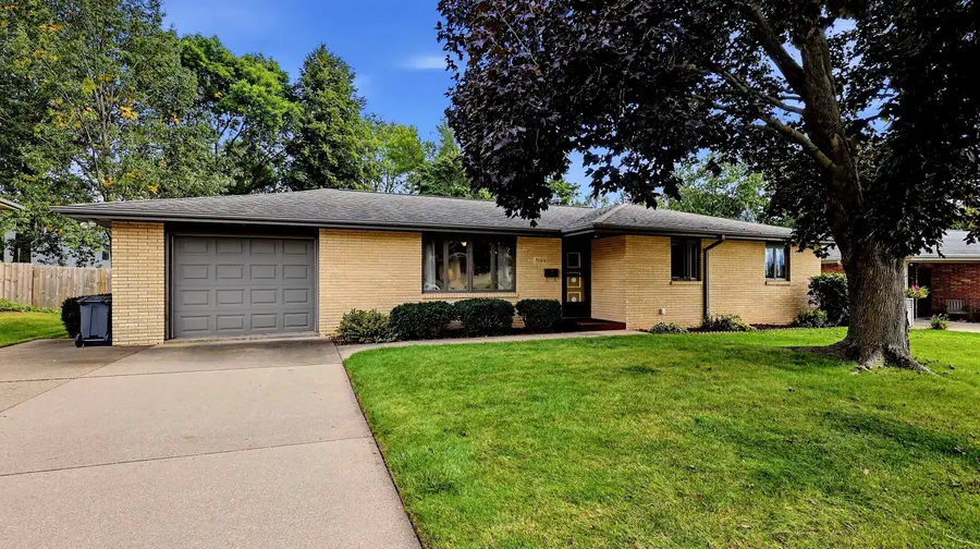 3166 Erie Court, Dubuque, IA 52001 - #2