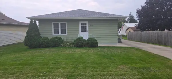 204 E Watson Street, Garnavillo, IA 52049