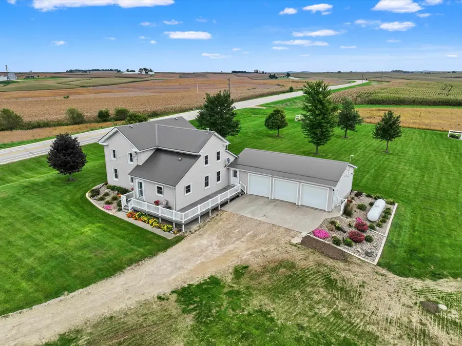 3218 State Hwy 3, New Vienna, IA 52065 - #2