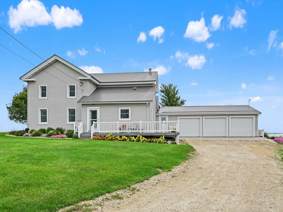 3218 State Hwy 3, New Vienna, IA 52065 - #3