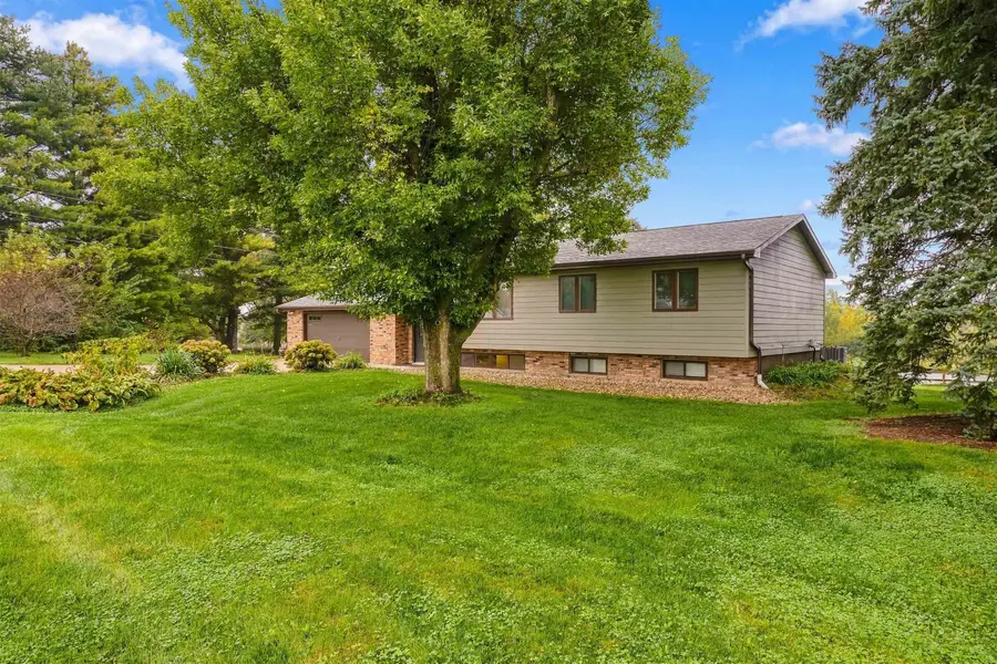 8800 Melissa Court, Dubuque, IA 52003 - #3