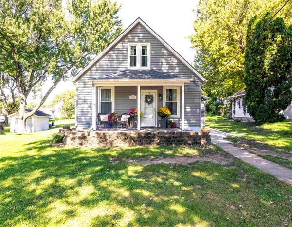 2447 Cherry Street, Dubuque, IA 52001