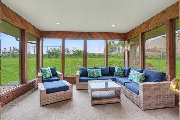 2305 Buckskin Circle, Dubuque, IA 52001