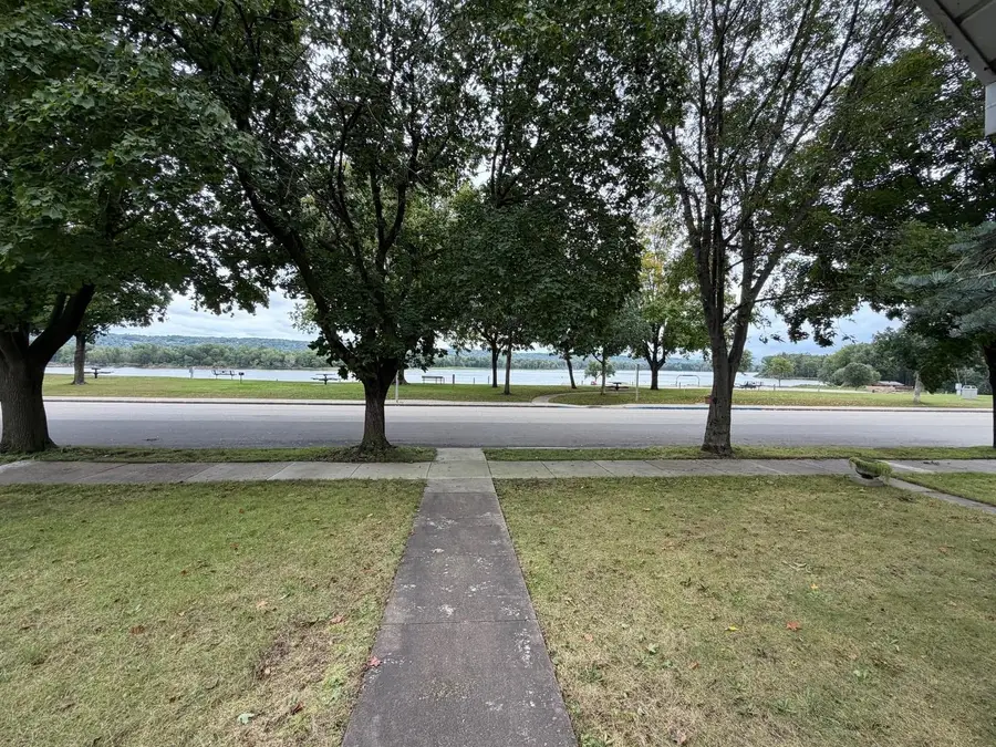 810 S River Park Drive, Guttenberg, IA 52052-0561 - #3