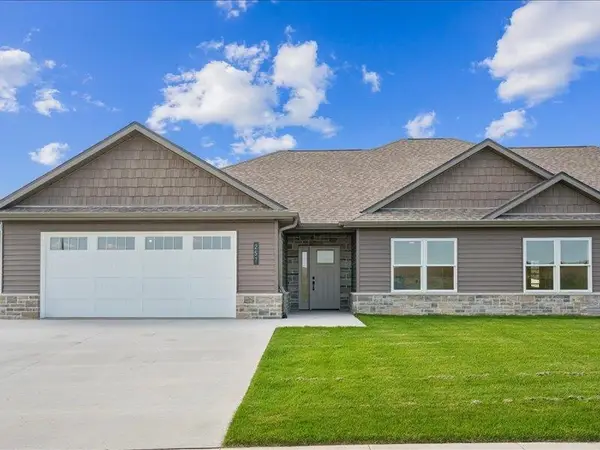 257 Gavin Circle, Peosta, IA 52068