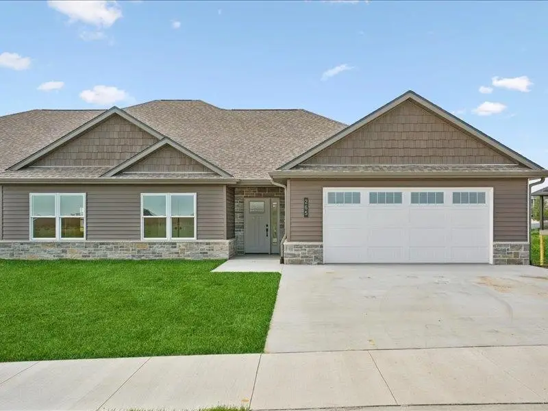 265 Gavin Circle, Peosta, IA 52068 - #1