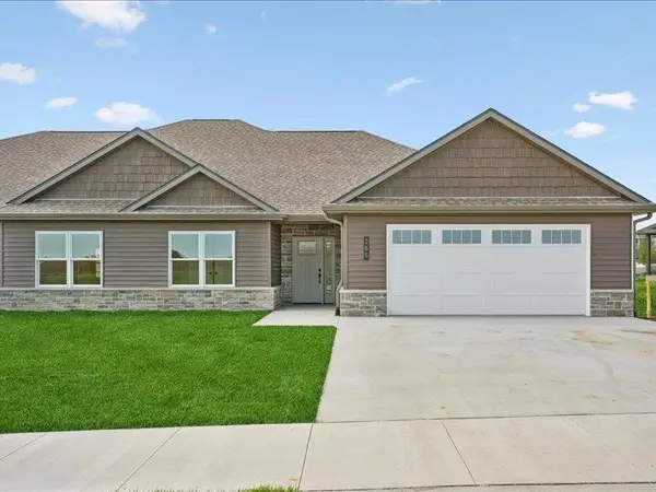 265 Gavin Circle, Peosta, IA 52068