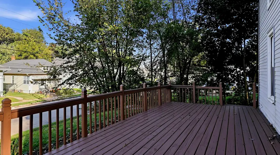 366 Kauffman Avenue, Dubuque, IA 52001 - #3