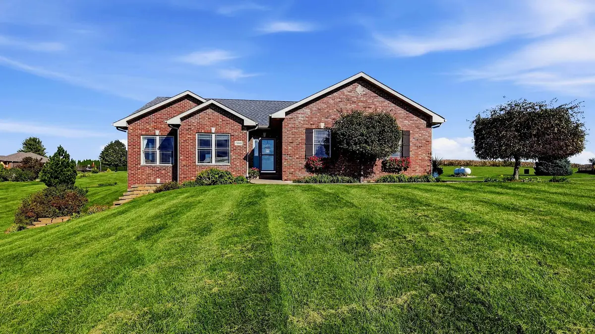 7460 Prairie View Lane, Dubuque, IA 52003 - #1