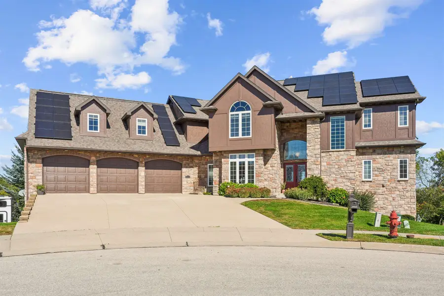 2356 Long Grove Court, Dubuque, IA 52002 - #2