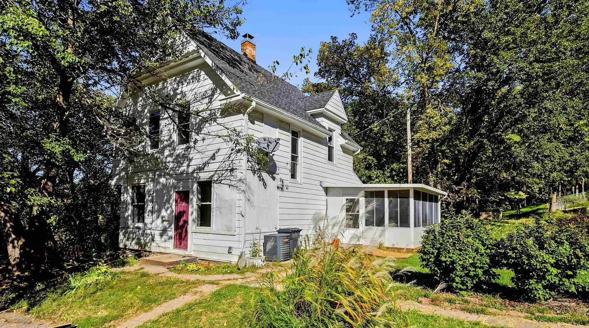 48 Burns Street, Dubuque, IA 52003 - #1