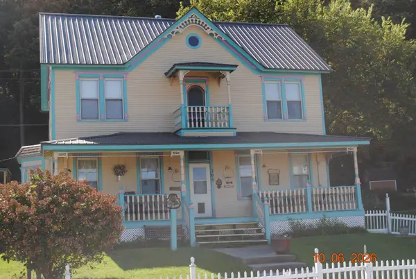 308 1st Street, Clayton, IA 52049