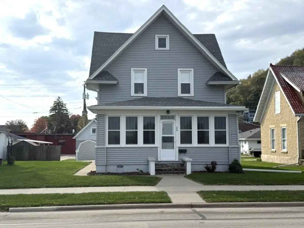 404 N Riverview Street, Bellevue, IA 52031 - #1